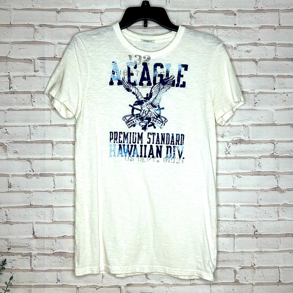 American Eagle T-shirt